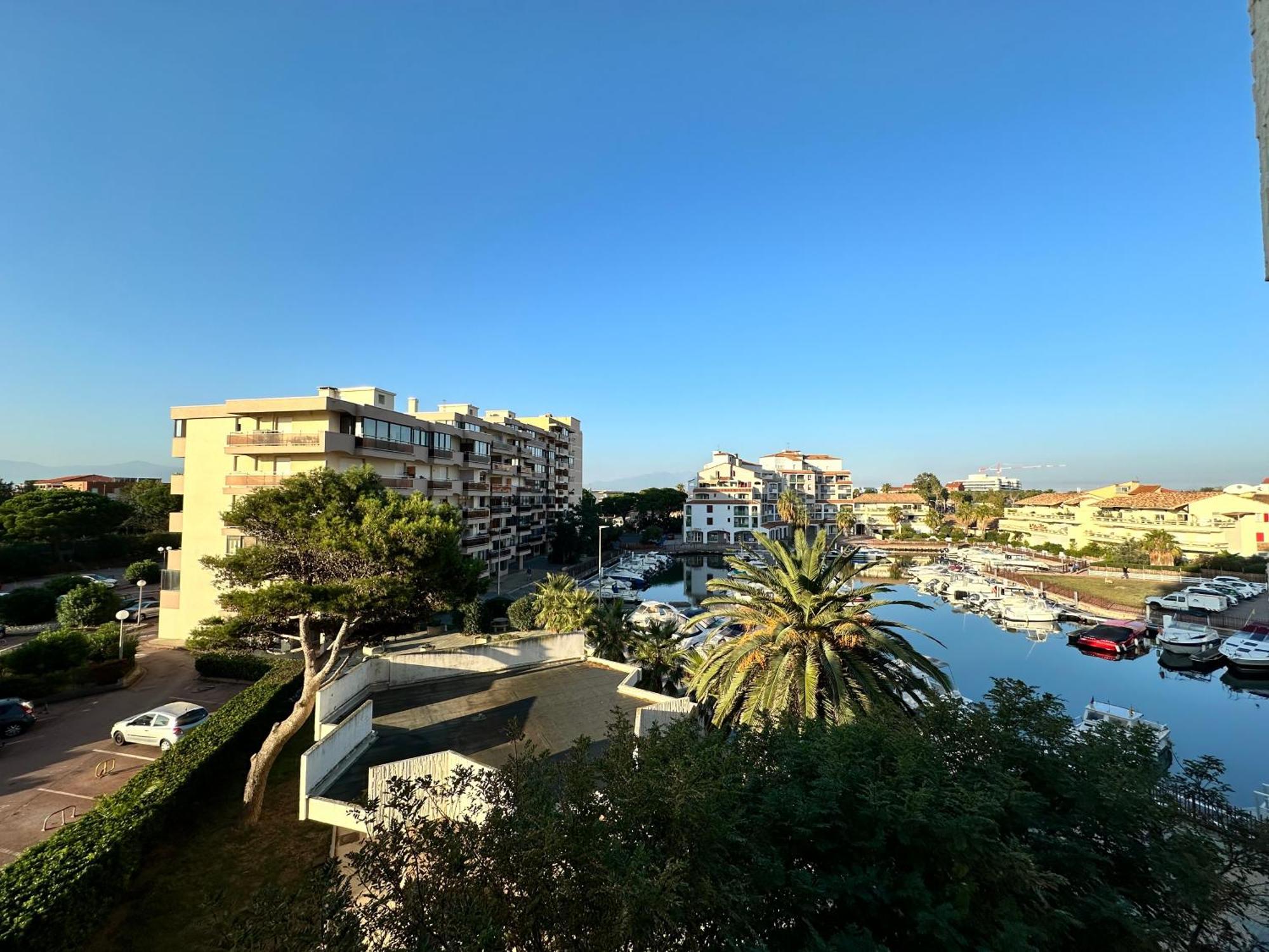 Appartement Studio Vue Sur La Marina Canet-en-Roussillon Kültér fotó